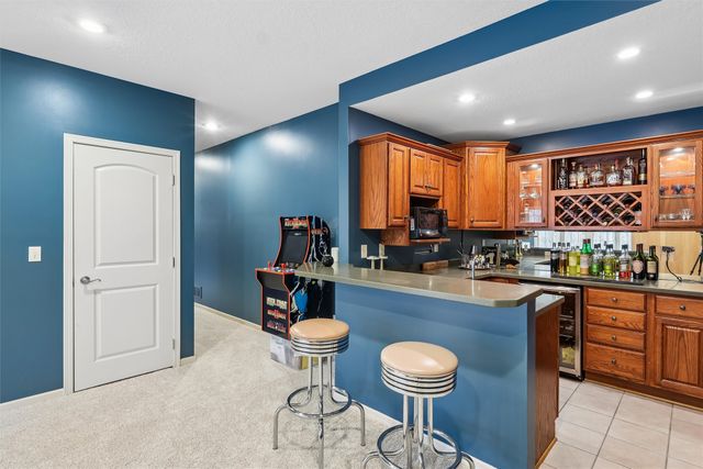 1820 SE Browns Woods Cove, West Des Moines, IA 50265