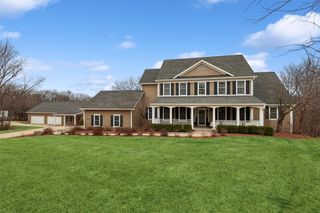 1820 SE Browns Woods Cove, West Des Moines, IA 50265