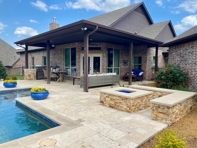 570 S Sugartree Drive, Lipan, TX 76462