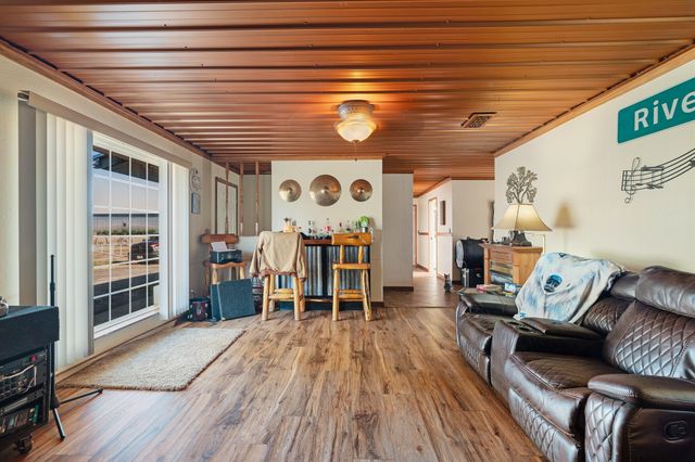 4060 CR 36220, Sumner, TX 75486