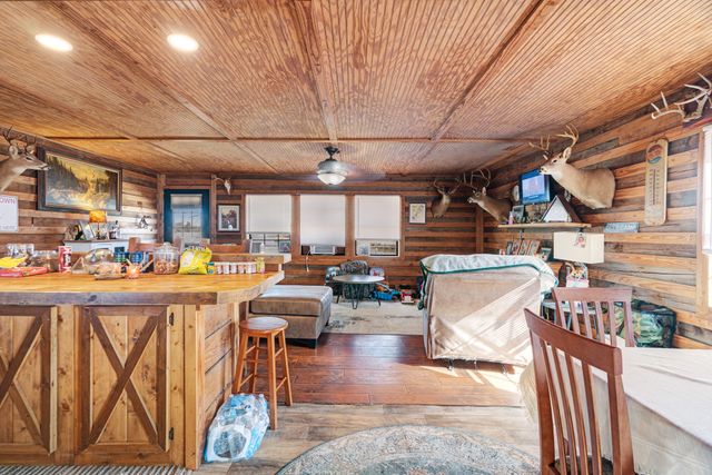 4060 CR 36220, Sumner, TX 75486