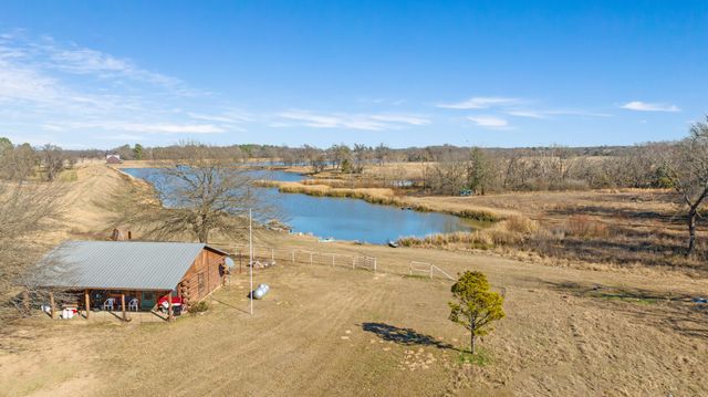 4060 CR 36220, Sumner, TX 75486