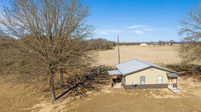 4060 CR 36220, Sumner, TX 75486