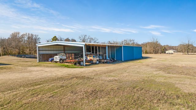 4060 CR 36220, Sumner, TX 75486
