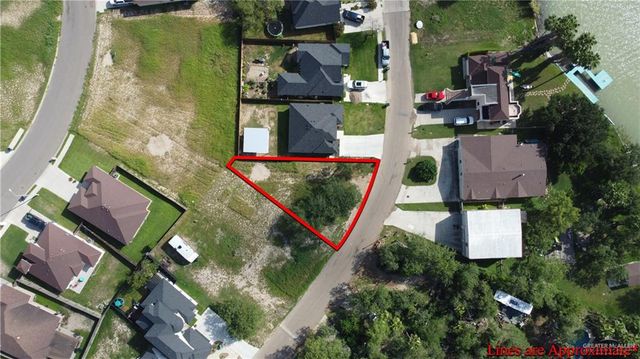 700 N Kika De La Garza Boulevard, La Joya, TX 78560