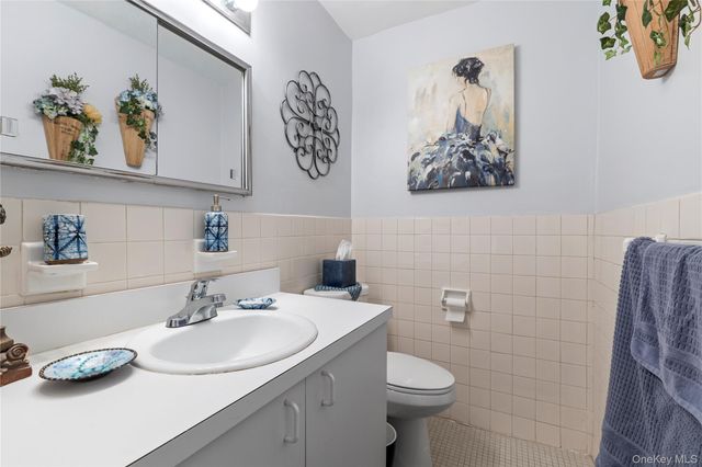 711 Shore Road 3B, Long Beach, NY 11561