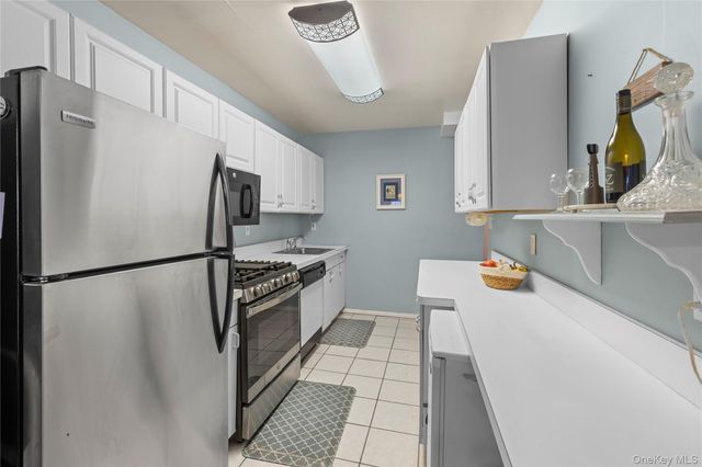 711 Shore Road 3B, Long Beach, NY 11561