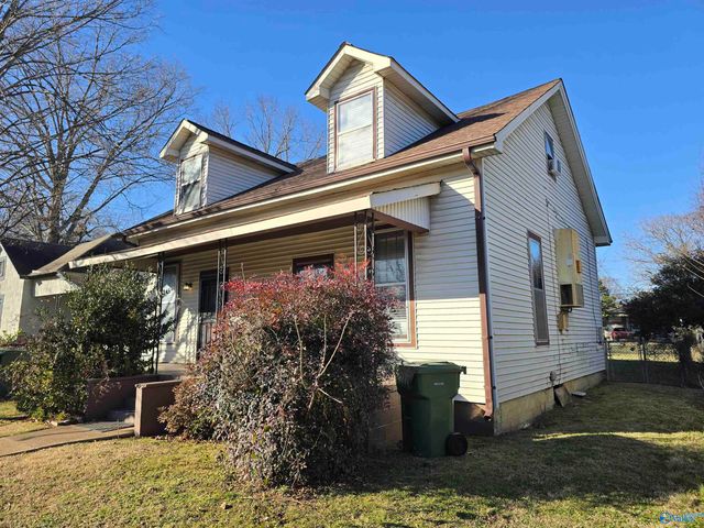 805 Mckinley Avenue NE, Huntsville, AL 35801