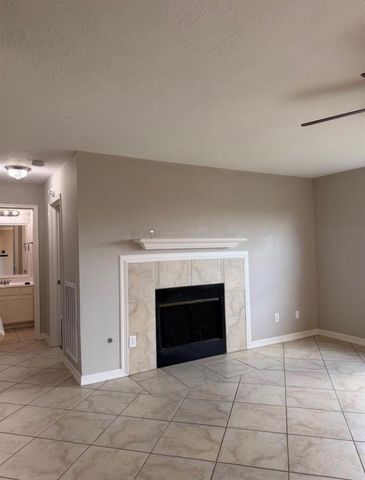 4707 E Parma Drive, Rosenberg, TX 77471