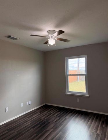 4707 E Parma Drive, Rosenberg, TX 77471