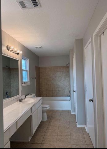 4707 E Parma Drive, Rosenberg, TX 77471