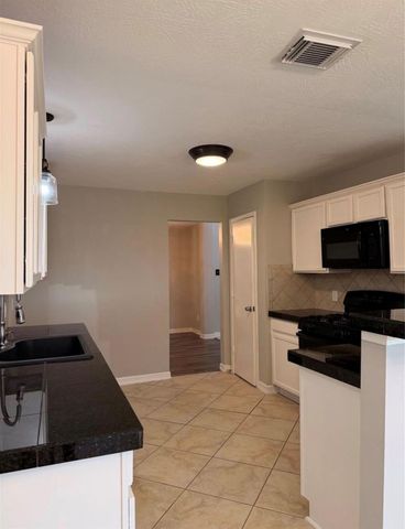 4707 E Parma Drive, Rosenberg, TX 77471