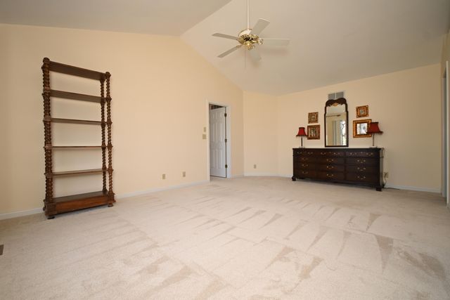 1132 Kurtzinger Court, Union, KY 41091