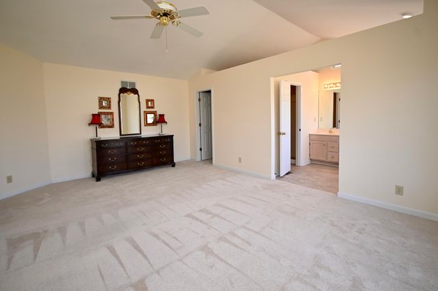 1132 Kurtzinger Court, Union, KY 41091