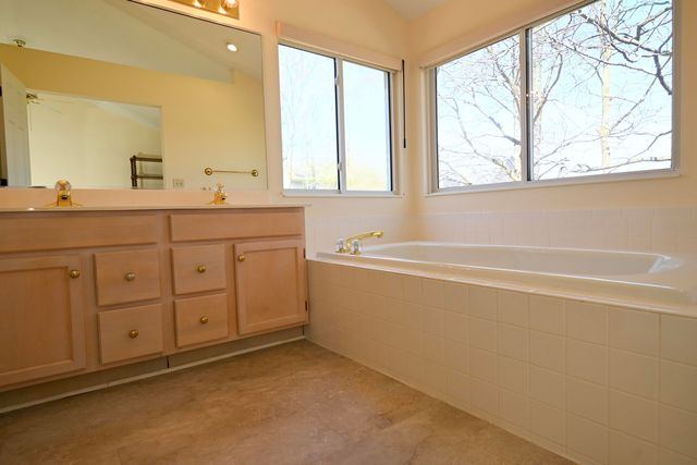 1132 Kurtzinger Court, Union, KY 41091