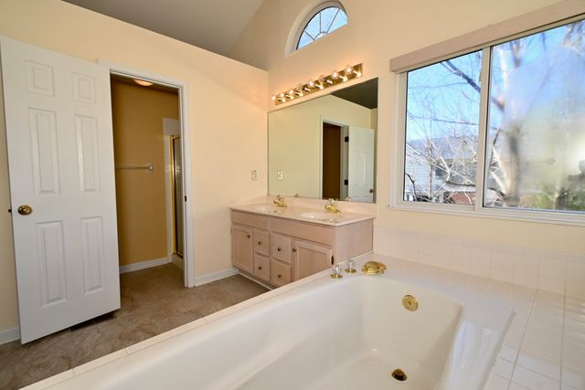 1132 Kurtzinger Court, Union, KY 41091