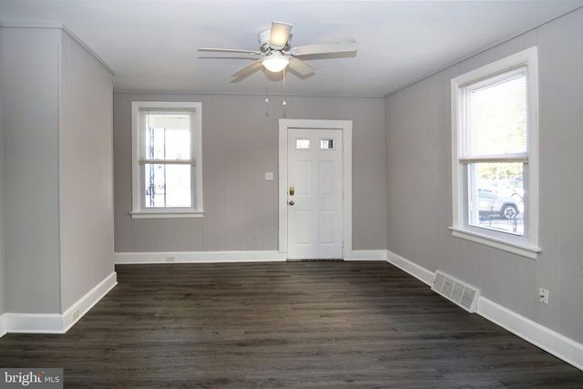 207 SOMERSET ST, Gloucester City, NJ 08030