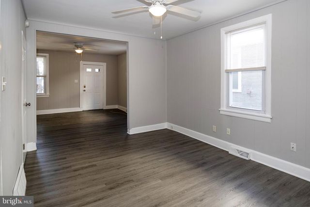 207 SOMERSET ST, Gloucester City, NJ 08030