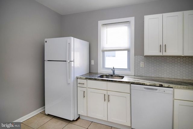 207 SOMERSET ST, Gloucester City, NJ 08030