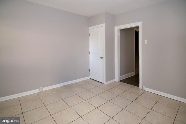 207 SOMERSET ST, Gloucester City, NJ 08030