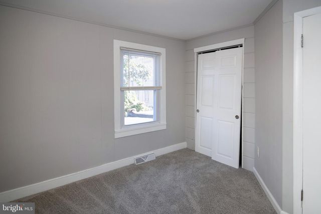 207 SOMERSET ST, Gloucester City, NJ 08030
