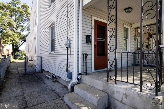 207 SOMERSET ST, Gloucester City, NJ 08030