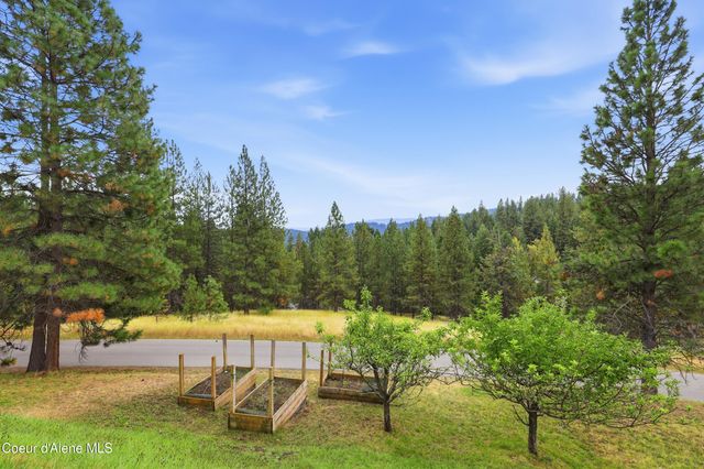 2719 S Reynolds Rd, Coeur D'alene, ID 83814