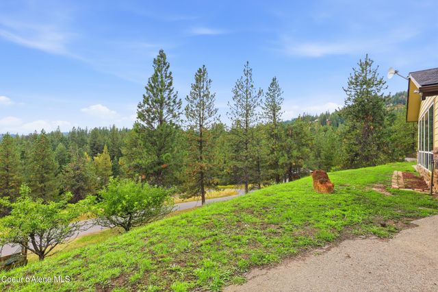 2719 S Reynolds Rd, Coeur D'alene, ID 83814