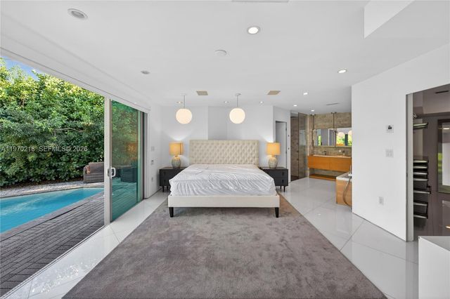 1000 N Shore Dr, Miami Beach, FL 33141