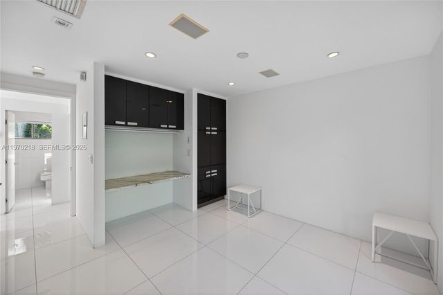 1000 N Shore Dr, Miami Beach, FL 33141