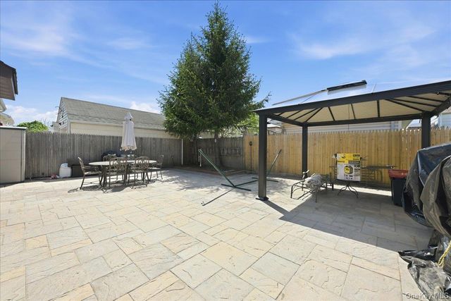 8 Foster Place, Hempstead, NY 11550