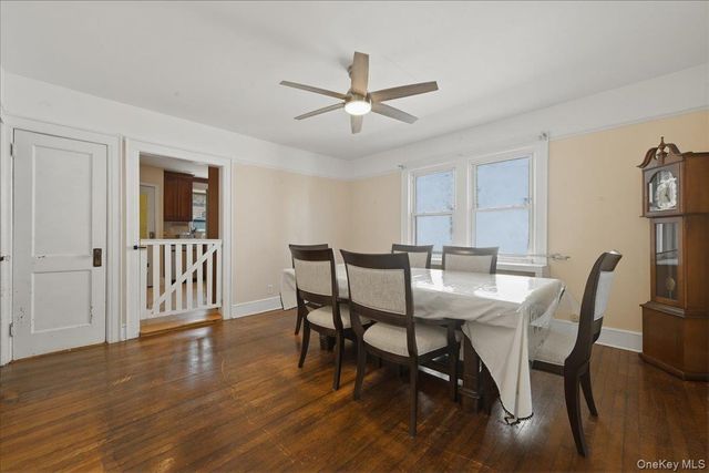 8 Foster Place, Hempstead, NY 11550