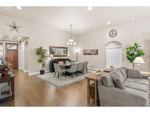 1548 S HARRIER Cir, Ridgefield, WA 98642