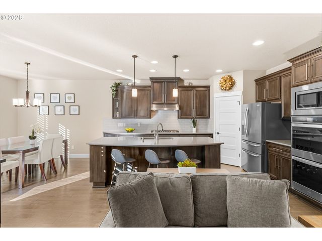 1548 S HARRIER Cir, Ridgefield, WA 98642