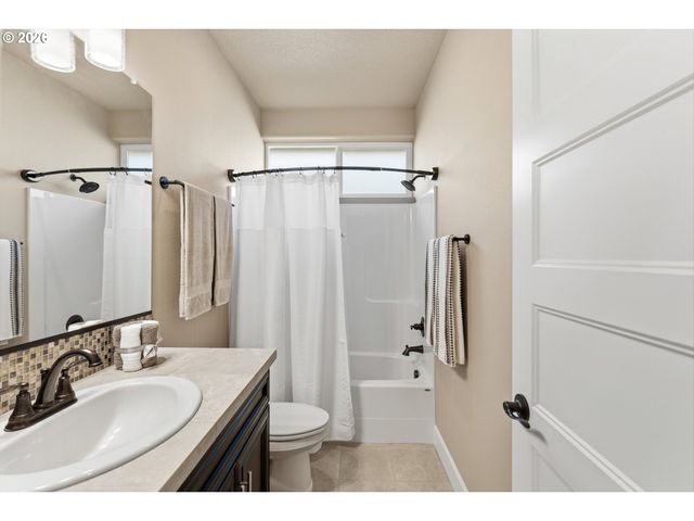 1548 S HARRIER Cir, Ridgefield, WA 98642