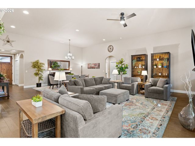 1548 S HARRIER Cir, Ridgefield, WA 98642