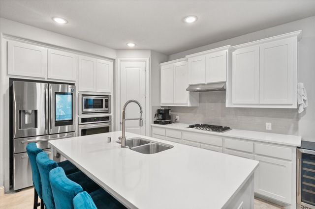 1519 Birds Fort Trail, Arlington, TX 76005