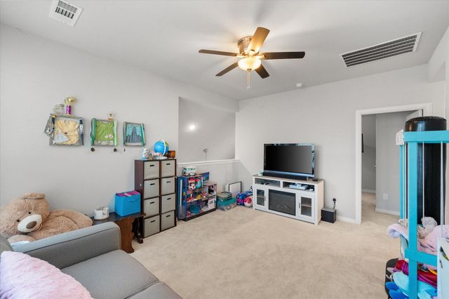 1519 Birds Fort Trail, Arlington, TX 76005