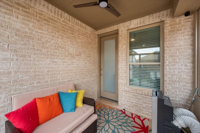 1519 Birds Fort Trail, Arlington, TX 76005