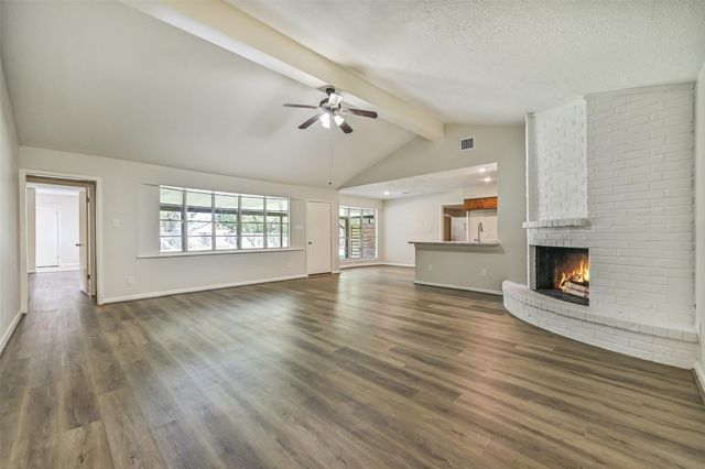 502 Misty Lane, Friendswood, TX 77546