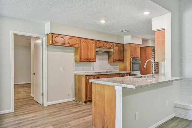 502 Misty Lane, Friendswood, TX 77546