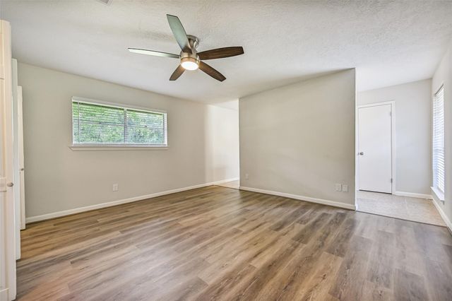 502 Misty Lane, Friendswood, TX 77546