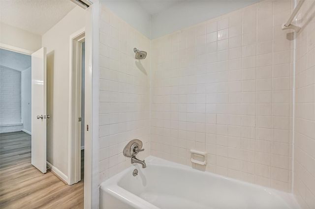 502 Misty Lane, Friendswood, TX 77546