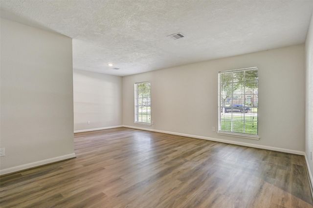 502 Misty Lane, Friendswood, TX 77546