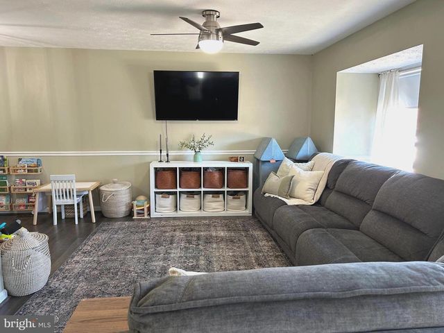 213 CHARLESTON CT, La Plata, MD 20646