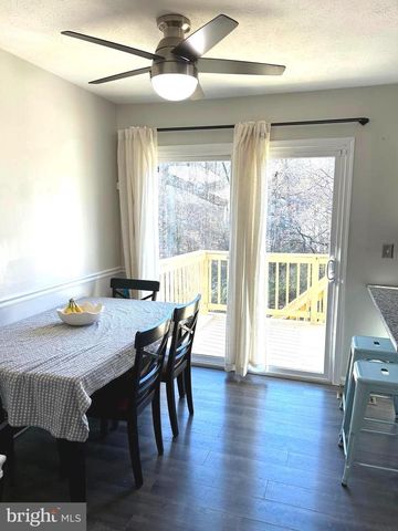 213 CHARLESTON CT, La Plata, MD 20646