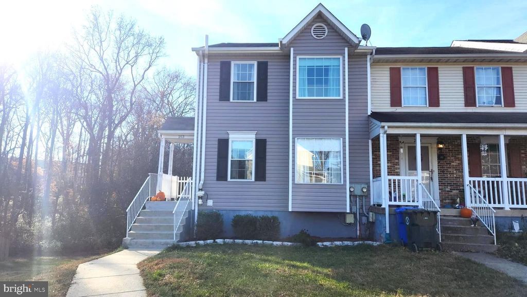 213 CHARLESTON CT, La Plata, MD 20646