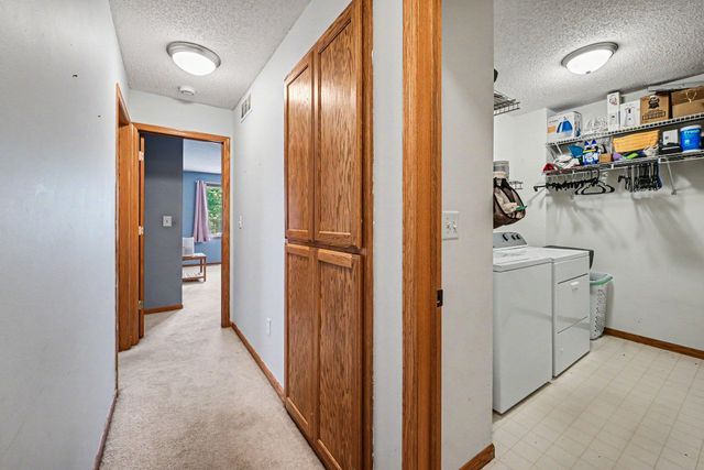 1106 Crystal Place W, Chaska, MN 55318