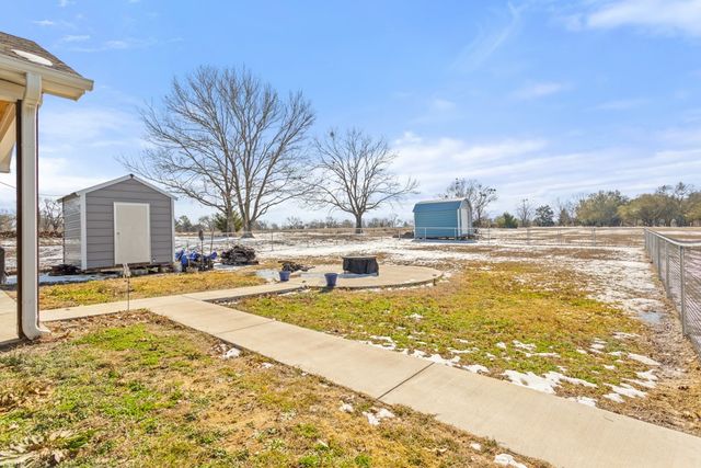 715 VZ County Road 1803, Grand Saline, TX 75140