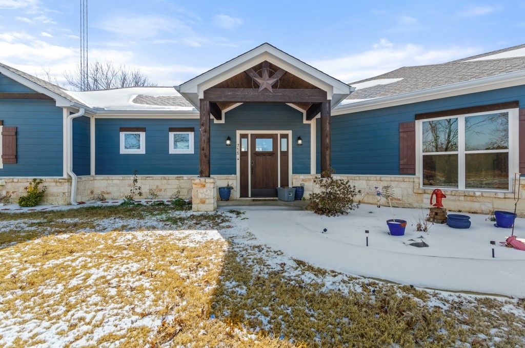 715 VZ County Road 1803, Grand Saline, TX 75140